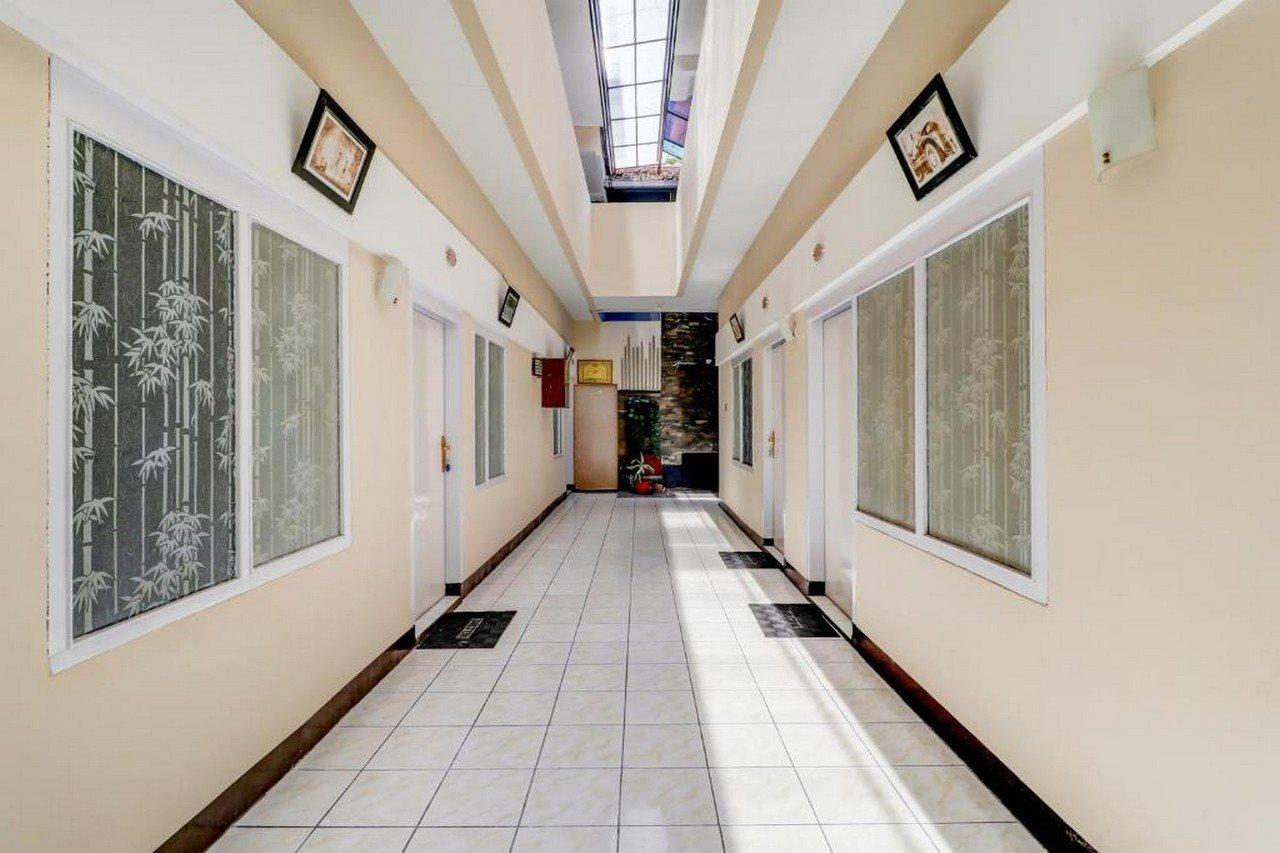 Oyo 3341 Ten Guest House Bandung Exterior photo